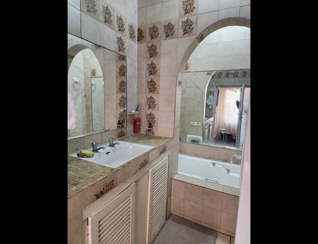 4 BEDROOM HOUSE FOR SALE IN OBSERVATORY